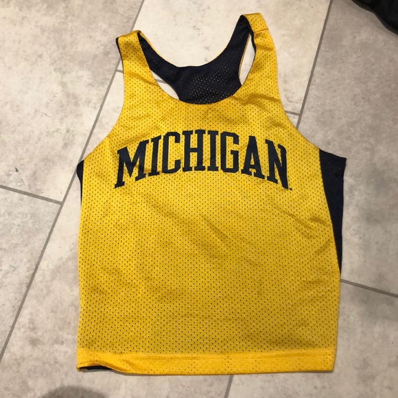 Michigan reversible athletic top - Picture 2 of 4